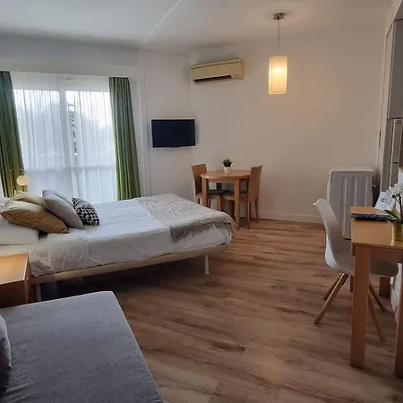 Benalbeach. 1º Linea De Playa. Apartment